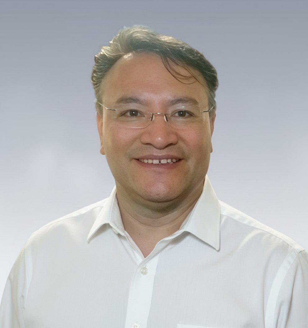 Retrato de Adan Avelar, CEO de Adan Design